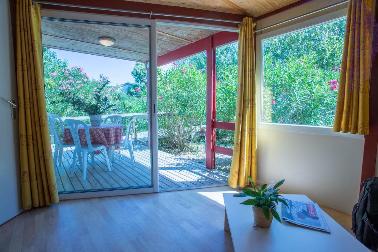 Bungalows & Rooms - Git'Ostal Каркассонн Екстер'єр фото